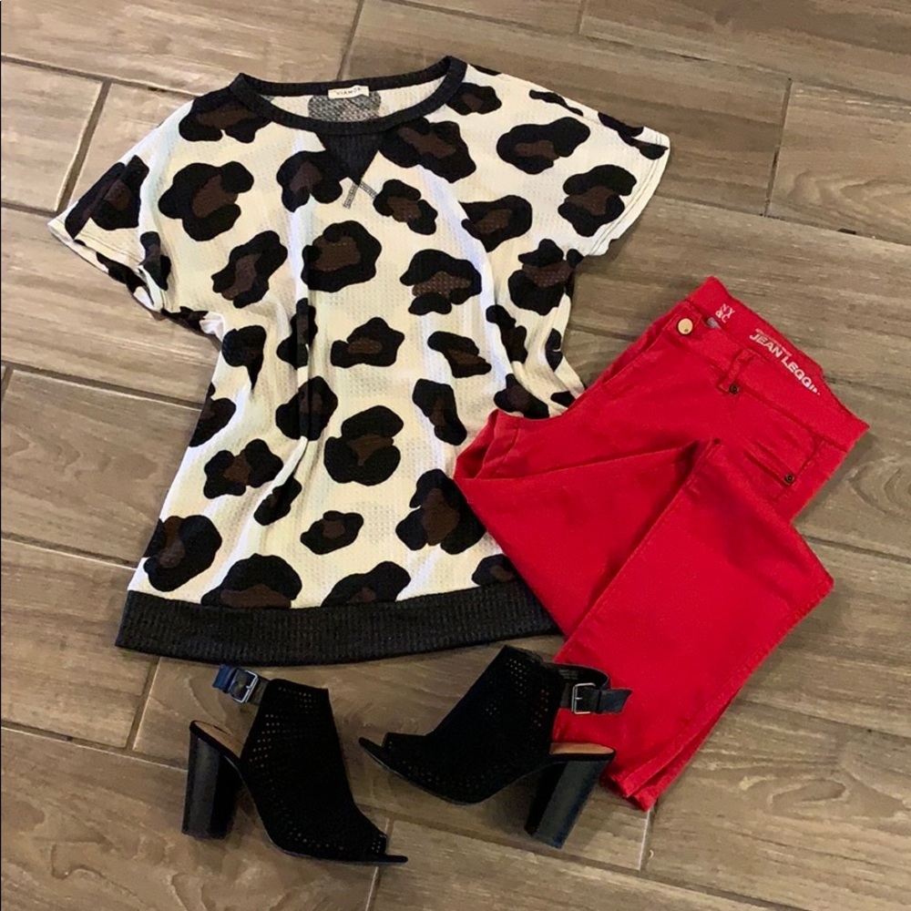 Boutique Leopard Print Top